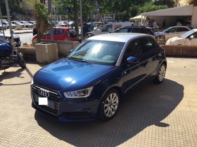 Audi A1 1.6 TDI 116 CV Admired - Foto 8