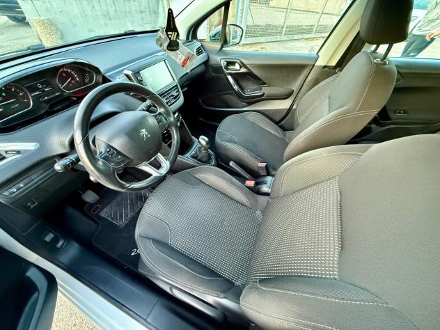 Peugeot 208 1.2i 82CV Allure 99.000Km NEOPATENTATI - Foto 9