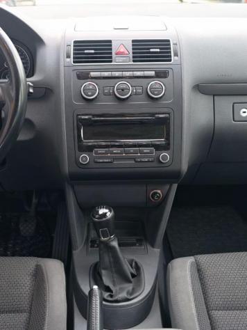 VOLKSWAGEN Touran 1.2 TSI Comfortline BMT rif. 24009506 - Foto 10
