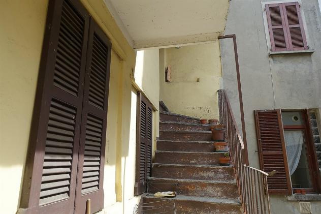 Bellano centro storico trilocale vicino al lago - Foto 13