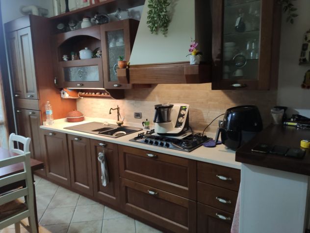 Vendo CUCINA IN LEGNO MASSELLO - Foto 3