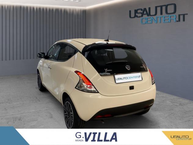 Lancia Ypsilon NEW My23 1.0 Firefly 70 CvStart&Stop Hybrid Gold - Foto 5