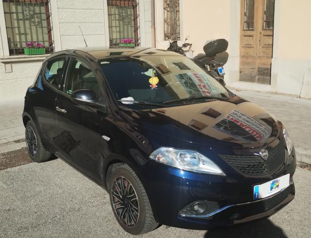 Lancia Ypsilon 1.2 69 CV 5 porte GPL Ecochic Gold - Foto 5