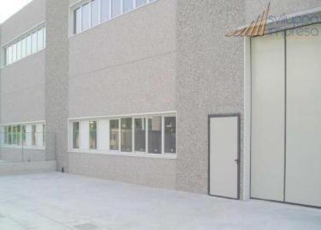 CAPANNONE DI RECENTE COSTRUZIONE IN VENDITA A CAMBIAGO - Foto 8