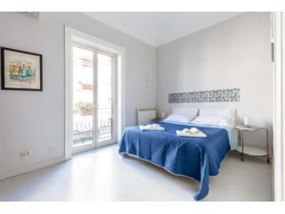 Casa Dante with balcony