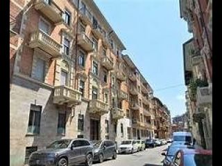 PIAZZA PEYRON ZONA SAN DONATO