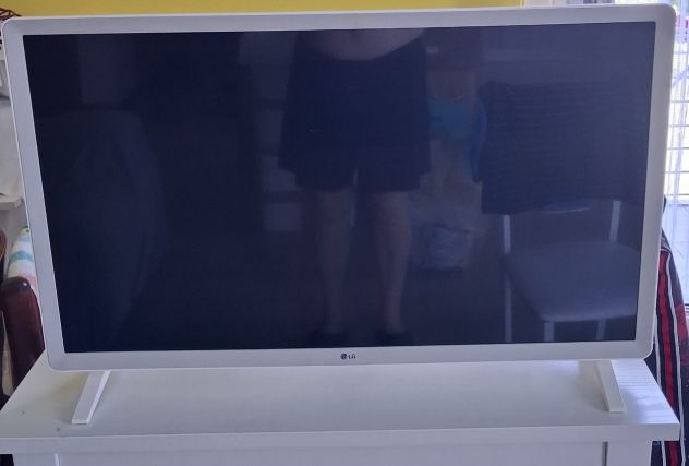 LG TV LED 32" Full HD Smart TV Active HDR
