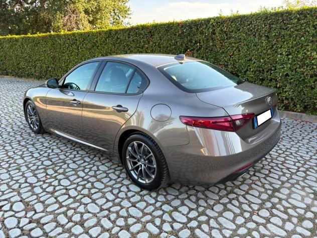 ALFA Giulia 2.2Turbodiesel 180CV 6M Super -08-2018 - Foto 5