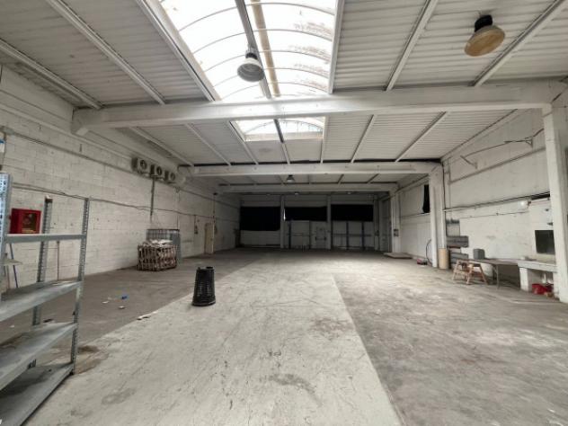 Immobile di 800 m² con 5 locali in affitto a Calcinato - Foto 8