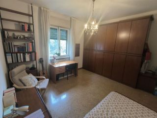 Libere 2 stanze zona policlinico
