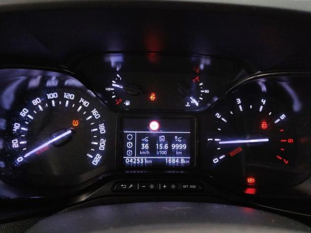 Toyota Proace City Verso 1.2P 110cv S&S L1 D Executive - Foto 8