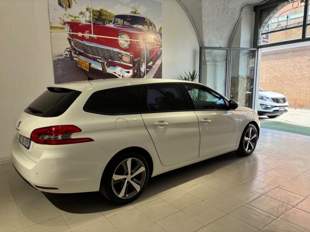 Peugeot 308 1.6 HDi 92 CV SW Allure - Foto 4
