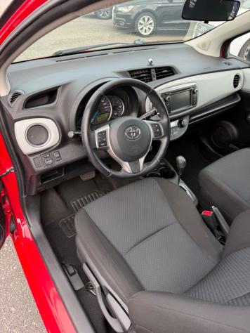 Toyota Yaris 1.5 Hybrid 5 porte Lounge - Foto 8