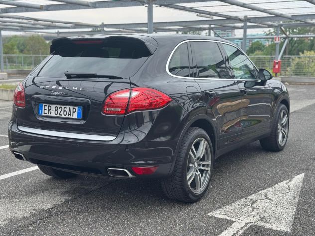 PORSCHE Cayenne 2as.'anno 2013 - Foto 7