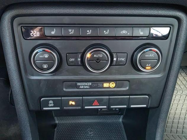 VOLKSWAGEN Maggiolino Cabrio 1.2 TSI Design BlueMotion Technology rif. 23909595 - Foto 9