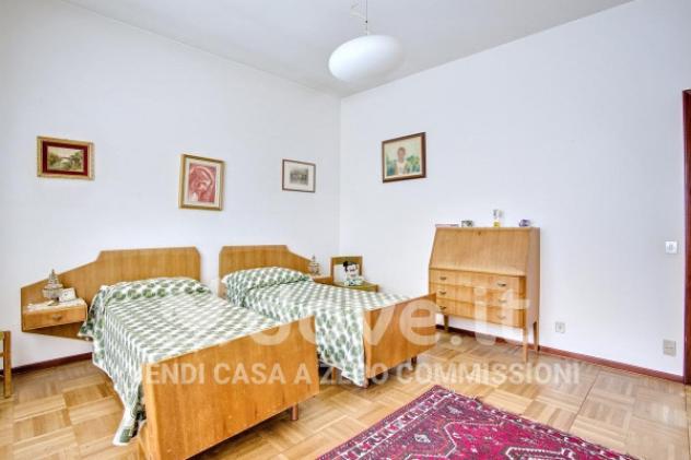 Villa di 600 m² con più di 5 locali e box auto doppio in vendita a Cittiglio - Foto 16