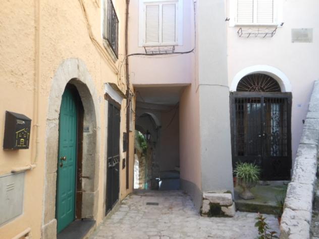 1801/PIETRAVAIRANO Casa indipendente su due livelli nel borgo antico di Pietravairano di mq 150. - Foto 6