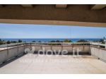 Villa di 550 m² con più di 5 locali e box auto in vendita a Taranto