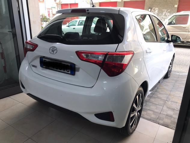 Toyota Yaris 1.4 D-4D 5 porte Lounge - Foto 4