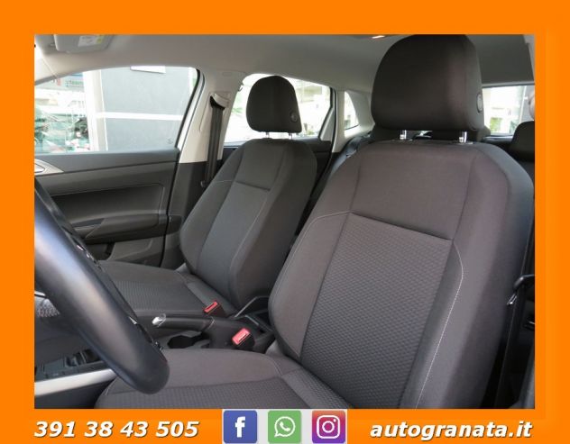 Volkswagen Polo 1.0 EVO COMFORTLINE 80CV Navi. - Foto 6