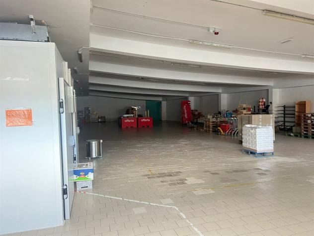 Locazione Capannone con piazzale adiacente GRA - Foto 13