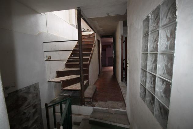 VENDESI APPARTAMENTO IN VIA A. DI SANGIULIANO - Foto 15