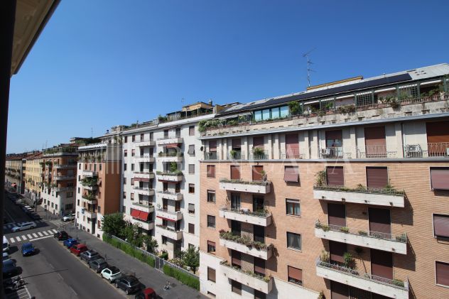 Milano – Via Fiamma | Ultimo piano luminosissimo in stabile d’epoca - Foto 5