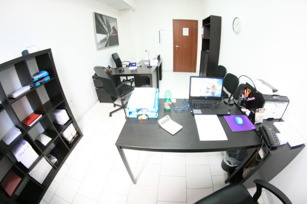 Ufficio personalizzato pronto per 3 persone - Foto 3