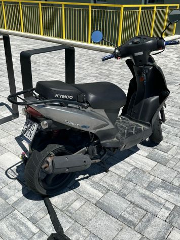Vendesi a Modena scooter Kymco Agility 50