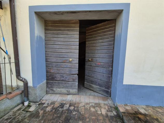 VENDESI CASALE COLLINE DI GAMBASSI TERME CON TERRENO - Foto 18