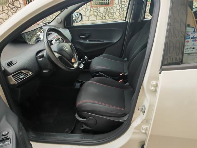 LANCIA YPSILON 0.9 ECOCHIC GOLD CV84 KW62 - Foto 7