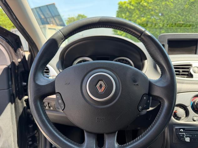 Renault Clio 1.2 16V 3 porte Confort - Foto 7