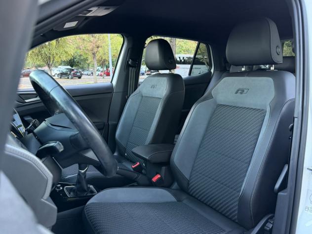 Volkswagen T-Cross T-Cross 1.0 tsi R-LINE 110cv - Foto 9