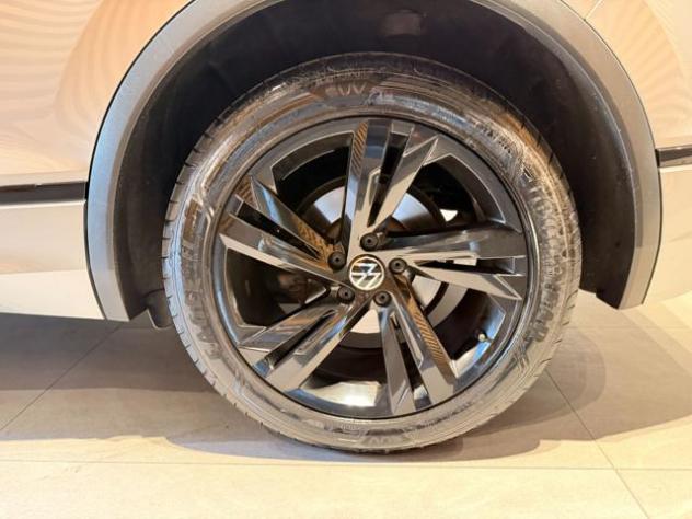VOLKSWAGEN Tiguan 2.0 TDI 150 CV SCR DSG R-Line rif. 23956006 - Foto 5