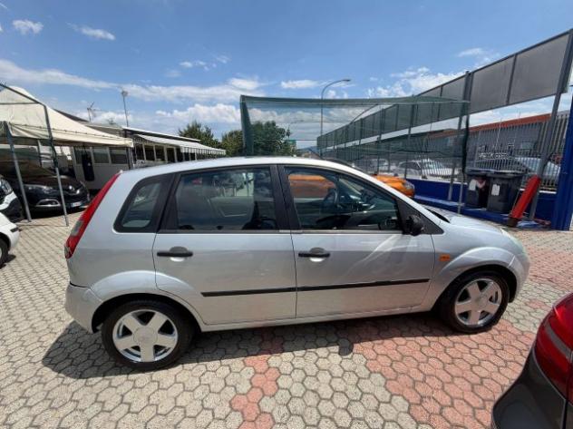 FORD Fiesta Fiesta V 2002 5p 1.2 16v Ghia rif. 24045833 - Foto 4