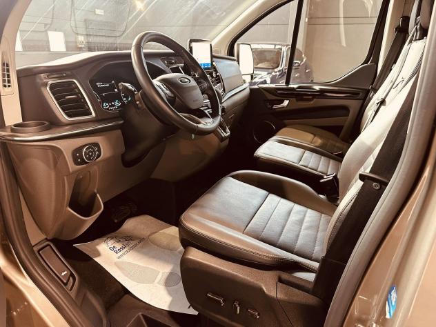 Ford Tourneo Custom Tourneo Custum 320 2.0 EcoBlue 130CV PC Titanium - Foto 7