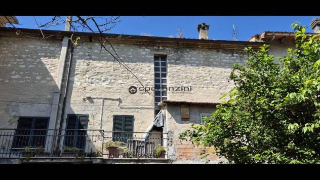 Fossombrone in zona centralissima, riservata e tranquilla proponiamo in vendita casa indipendente cielo-terra con ampia corte esclusiva, una vera oas - Foto 9