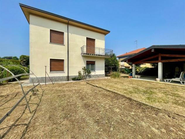 VILLA SINGOLA BIFAMIGLIARE COMPOSTA DA 2 QUADRILOCALI - GIARDINO - Foto 5