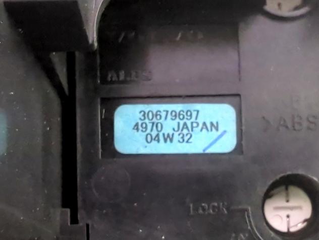 31300452 GRUPPO DI COMANDO AUTORADIO VOLVO XC90 2.4 D 4X4 120KW AUT 5P (2005) RICAMBIO USATO 30679697 31300457 30679698 - Foto 5
