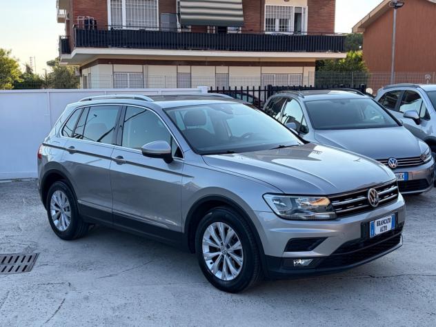 Volkswagen Tiguan 1.6 TDI SCR Urban BlueMotion Technology - Foto 10
