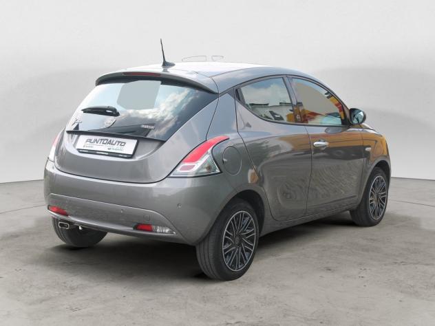 Lancia Ypsilon 1.0 FireFly 5 porte S&S Hybrid Gold - Foto 4