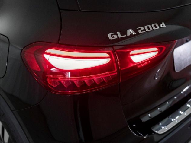 Mercedes-Benz GLA H247 200 d automatic - Foto 6