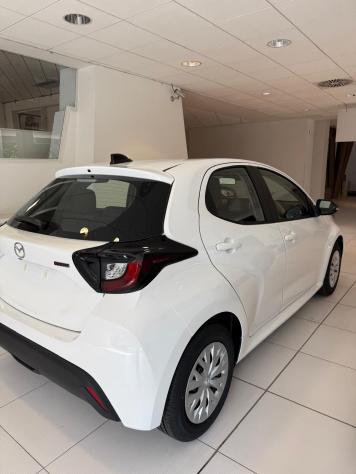 Mazda Mazda2 Hybrid 1.5 VVT e-CVT Full Hybrid Electric Prime-Line - Foto 3