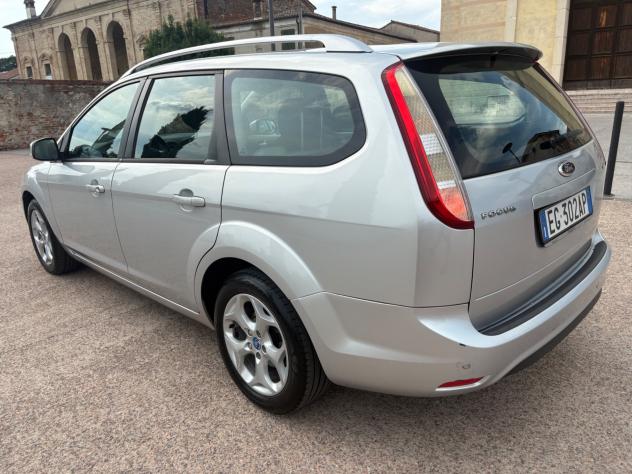 Ford Focus 1.6 TDCi (110CV) SW Tit. anno 2011 - Foto 9