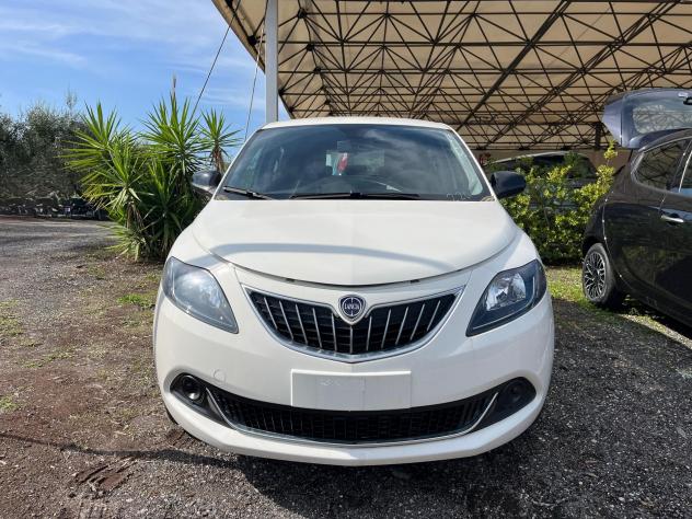Lancia Ypsilon 1.0 FireFly 5 porte S&S Hybrid Platino - Foto 3