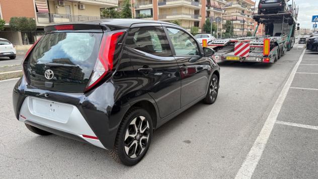 Toyota Aygo Connect 1.0 VVT-i 72 CV 5 porte x-cool LED NAVI CAR PLAY PDC BLUETOOTH CERCHI 16 - Foto 6