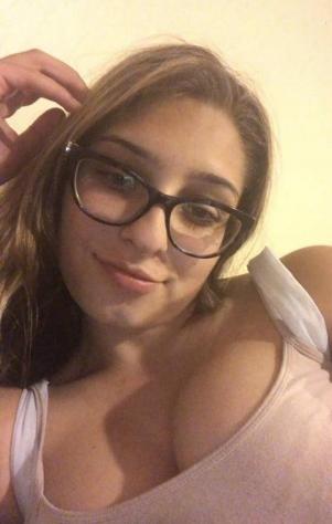 Federica, studentessa modello con un lato nascosto molto trasgressivo Tel: