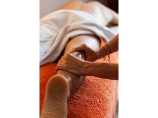 BODY MASSAGE... COCCOLE SENZA FINE...NO SESSO...