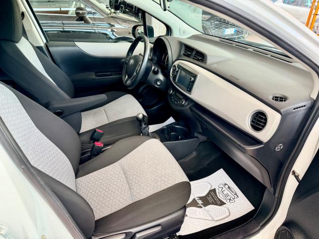 Toyota Yaris 1.0benz 69cv Neopatentati - Foto 8