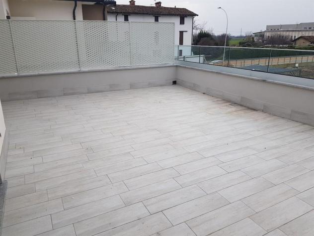 APPARTAMENTO IN VILLA QUADRILOCALE CON TERRAZZO - Foto 4
